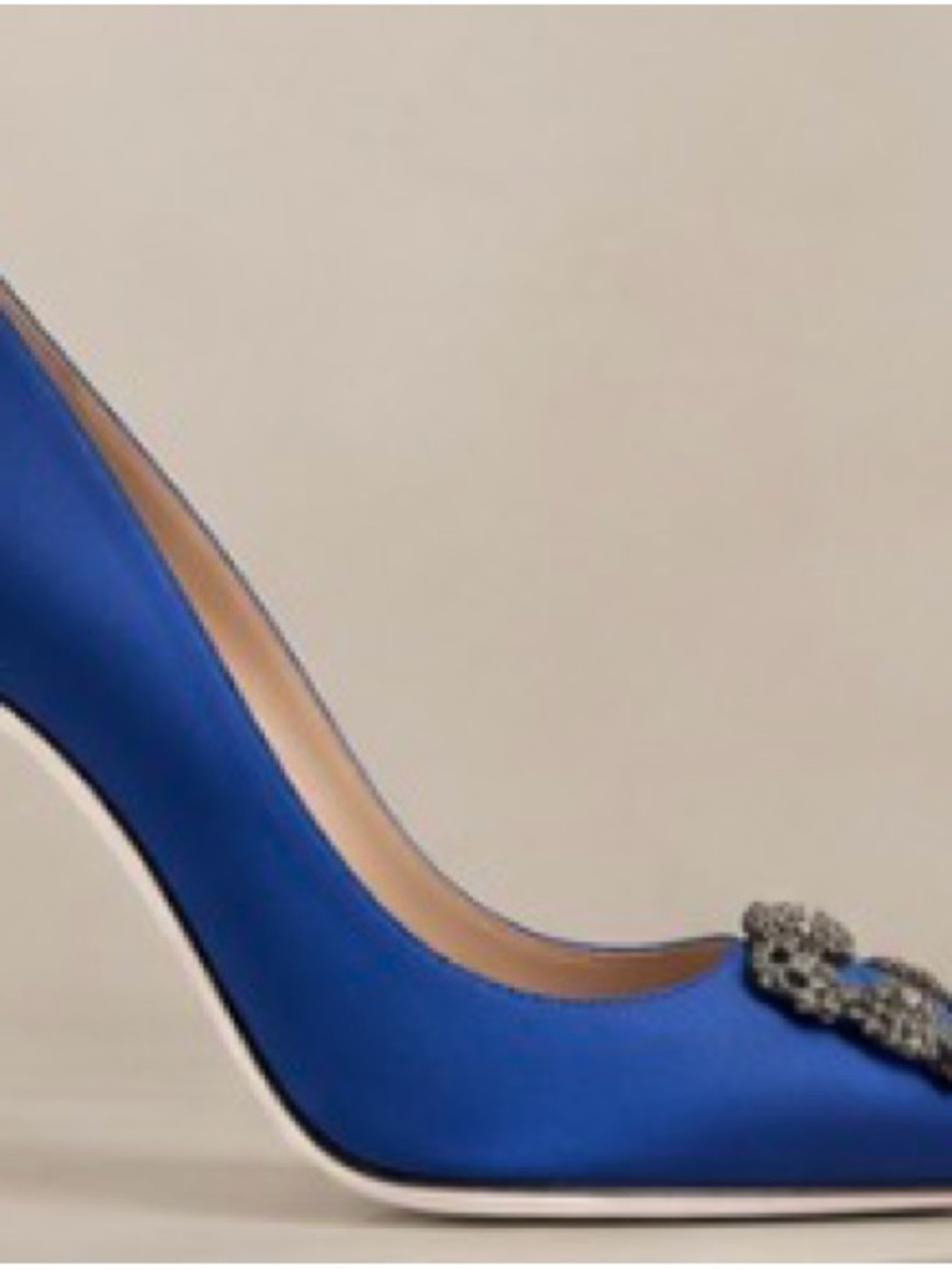 MANOLO BLAHNIK HANGISI 90 – BLUE SATIN JEWEL BUCKLE PUMPS - Picture 3 of 5